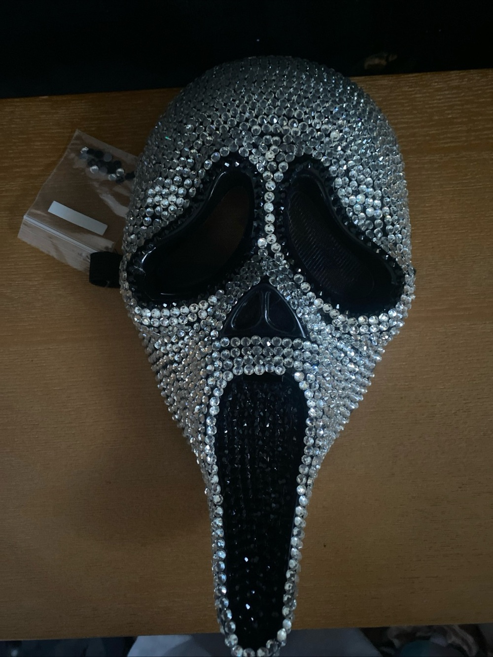 Easter Unlimited Scream Ghost Face Bling Mask Silver Rhinestone Halloween NWOT
